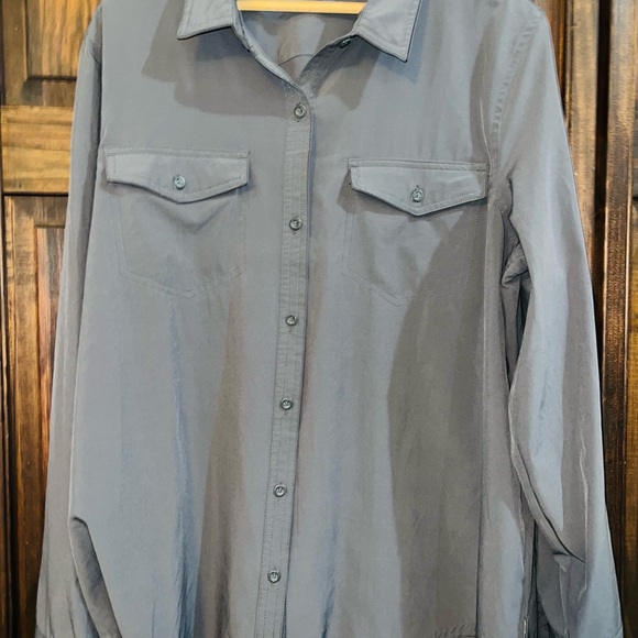 Eddie‎ Bauer Gray Casual Button Down Shirt - Picture 1 of 4
